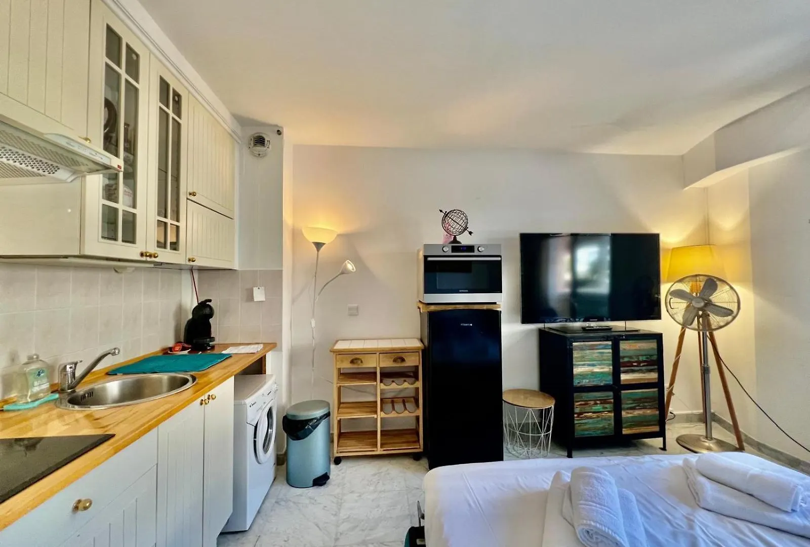 Studio Vue Mer, Piscine, 5 Mn Monaco Et Plages ロクブリュヌ＝カップ＝マルタン 別荘